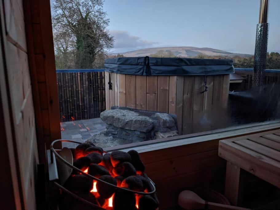 Secluded Private Cottage Hot-Tub, Sauna & Fire-Pit Carrick-on-Shannon Exterior foto